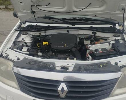 Белый Рено Логан, объемом двигателя 1.39 л и пробегом 280 тыс. км за 3500 $, фото 14 на Automoto.ua