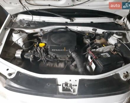 Белый Рено Логан, объемом двигателя 1.39 л и пробегом 276 тыс. км за 2950 $, фото 6 на Automoto.ua