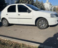 Білий Рено Логан, об'ємом двигуна 1.4 л та пробігом 82 тис. км за 5150 $, фото 3 на Automoto.ua