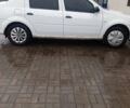 Белый Рено Логан, объемом двигателя 1.39 л и пробегом 237 тыс. км за 3000 $, фото 1 на Automoto.ua