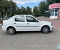 Білий Рено Логан, об'ємом двигуна 1.4 л та пробігом 230 тис. км за 2999 $, фото 3 на Automoto.ua