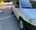 Білий Рено Логан, об'ємом двигуна 1.4 л та пробігом 217 тис. км за 3900 $, фото 1 на Automoto.ua