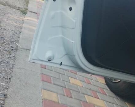 Белый Рено Логан, объемом двигателя 1.4 л и пробегом 333 тыс. км за 3900 $, фото 7 на Automoto.ua