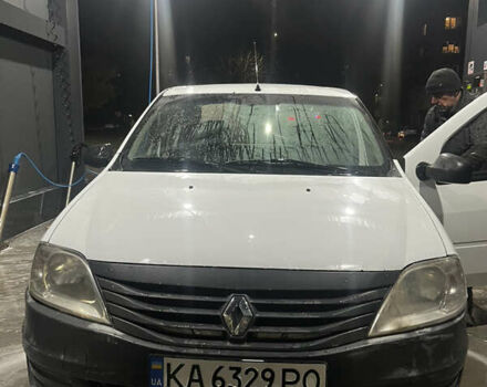 Рено Логан 2011 в Житомире на Automoto.ua Белый Рено Логан, объемом двигателя 1.39 л и пробегом 241 тыс. км за 2700 $, фото 6 на Automoto.ua
