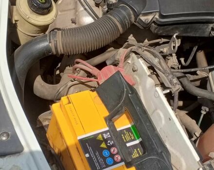 Белый Рено Логан, объемом двигателя 1.4 л и пробегом 164 тыс. км за 4500 $, фото 3 на Automoto.ua