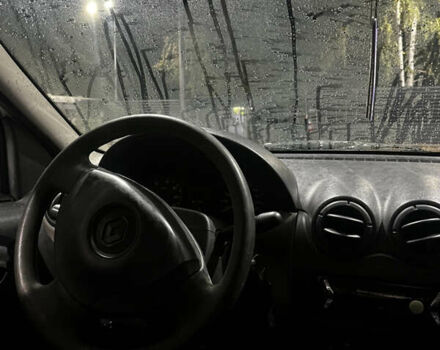 Рено Логан 2011 в Житомире на Automoto.ua Белый Рено Логан, объемом двигателя 1.39 л и пробегом 241 тыс. км за 2700 $, фото 3 на Automoto.ua