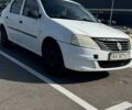 Білий Рено Логан, об'ємом двигуна 1.39 л та пробігом 500 тис. км за 2700 $, фото 1 на Automoto.ua