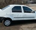Білий Рено Логан, об'ємом двигуна 1.39 л та пробігом 670 тис. км за 1750 $, фото 4 на Automoto.ua