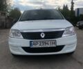 Белый Рено Логан, объемом двигателя 1.4 л и пробегом 300 тыс. км за 3800 $, фото 1 на Automoto.ua