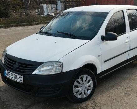 Белый Рено Логан, объемом двигателя 1.4 л и пробегом 670 тыс. км за 1750 $, фото 1 на Automoto.ua