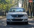 Білий Рено Логан, об'ємом двигуна 1.39 л та пробігом 450 тис. км за 3450 $, фото 1 на Automoto.ua