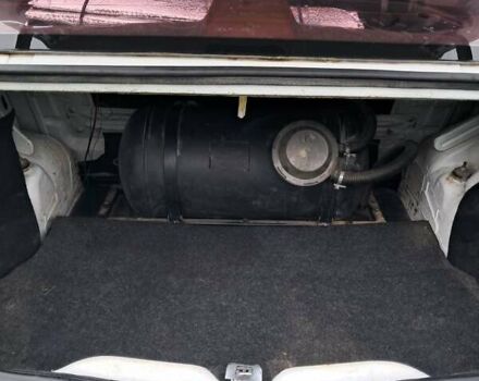 Білий Рено Логан, об'ємом двигуна 1.39 л та пробігом 173 тис. км за 3400 $, фото 3 на Automoto.ua