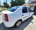 Белый Рено Логан, объемом двигателя 1.39 л и пробегом 260 тыс. км за 3300 $, фото 4 на Automoto.ua