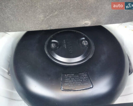 Рено Логан 2011 в Одессе на Automoto.ua Белый Рено Логан, объемом двигателя 0 л и пробегом 220 тыс. км за 3700 $, фото 11 на Automoto.ua