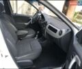 Белый Рено Логан, объемом двигателя 1.39 л и пробегом 289 тыс. км за 3500 $, фото 1 на Automoto.ua