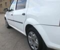 Білий Рено Логан, об'ємом двигуна 1.4 л та пробігом 300 тис. км за 3800 $, фото 4 на Automoto.ua