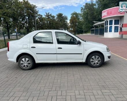 Білий Рено Логан, об'ємом двигуна 1.4 л та пробігом 230 тис. км за 2999 $, фото 3 на Automoto.ua