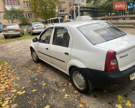 Білий Рено Логан, об'ємом двигуна 1.39 л та пробігом 153 тис. км за 3600 $, фото 3 на Automoto.ua