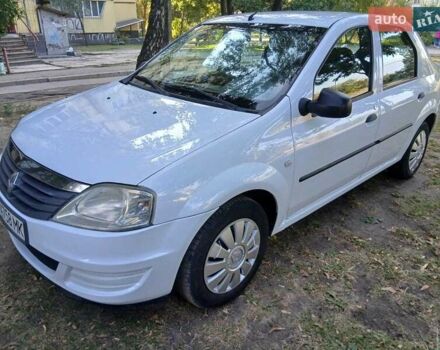Білий Рено Логан, об'ємом двигуна 1.39 л та пробігом 192 тис. км за 5000 $, фото 2 на Automoto.ua