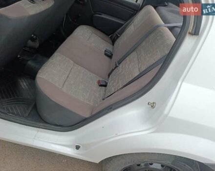 Белый Рено Логан, объемом двигателя 1.39 л и пробегом 146 тыс. км за 3250 $, фото 1 на Automoto.ua