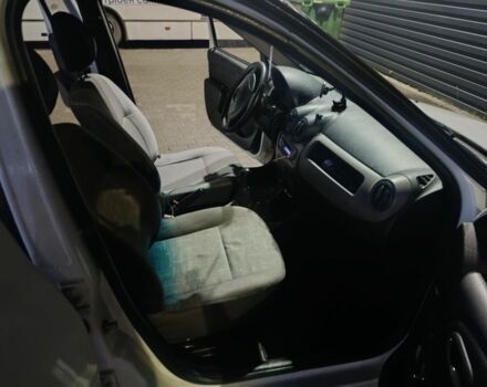 Білий Рено Логан, об'ємом двигуна 1.4 л та пробігом 243 тис. км за 3000 $, фото 9 на Automoto.ua