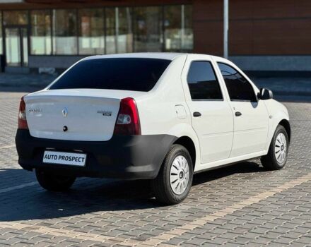 Білий Рено Логан, об'ємом двигуна 1.4 л та пробігом 252 тис. км за 3900 $, фото 5 на Automoto.ua