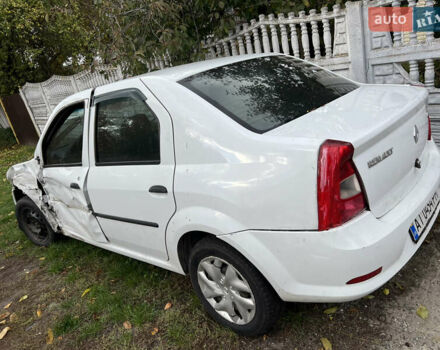 Белый Рено Логан, объемом двигателя 1.39 л и пробегом 250 тыс. км за 2000 $, фото 5 на Automoto.ua