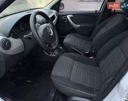 Белый Рено Логан, объемом двигателя 1.4 л и пробегом 108 тыс. км за 4300 $, фото 14 на Automoto.ua