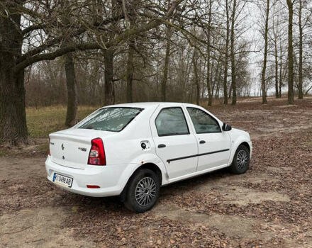 Білий Рено Логан, об'ємом двигуна 1.39 л та пробігом 211 тис. км за 2900 $, фото 5 на Automoto.ua