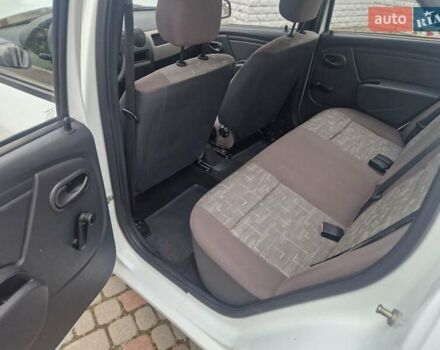 Белый Рено Логан, объемом двигателя 1.39 л и пробегом 53 тыс. км за 5500 $, фото 56 на Automoto.ua