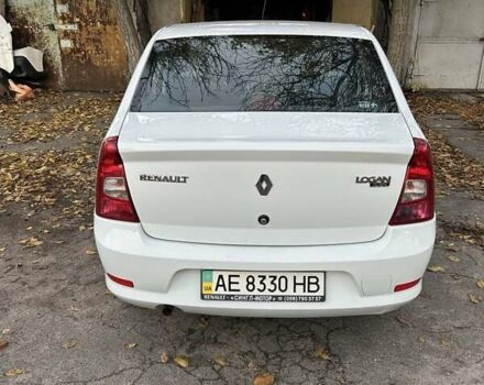 Білий Рено Логан, об'ємом двигуна 1.39 л та пробігом 174 тис. км за 5200 $, фото 1 на Automoto.ua