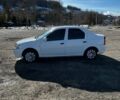 Белый Рено Логан, объемом двигателя 1.4 л и пробегом 290 тыс. км за 3450 $, фото 2 на Automoto.ua