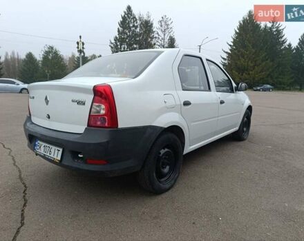 Белый Рено Логан, объемом двигателя 1.39 л и пробегом 146 тыс. км за 3250 $, фото 15 на Automoto.ua