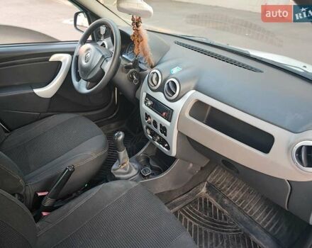 Белый Рено Логан, объемом двигателя 1.46 л и пробегом 196 тыс. км за 5500 $, фото 20 на Automoto.ua