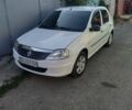 Белый Рено Логан, объемом двигателя 1.39 л и пробегом 400 тыс. км за 4100 $, фото 1 на Automoto.ua