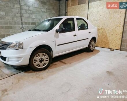 Білий Рено Логан, об'ємом двигуна 1.39 л та пробігом 200 тис. км за 3700 $, фото 7 на Automoto.ua