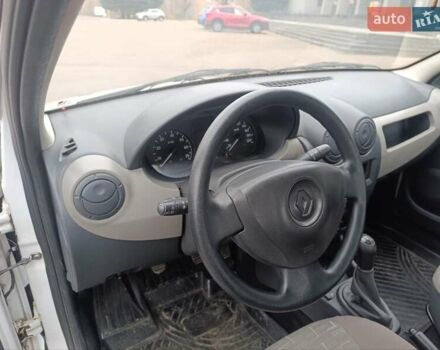 Белый Рено Логан, объемом двигателя 1.39 л и пробегом 146 тыс. км за 3250 $, фото 3 на Automoto.ua