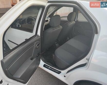 Белый Рено Логан, объемом двигателя 1.46 л и пробегом 196 тыс. км за 5500 $, фото 12 на Automoto.ua