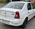Белый Рено Логан, объемом двигателя 1.39 л и пробегом 371 тыс. км за 2500 $, фото 3 на Automoto.ua