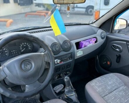 Белый Рено Логан, объемом двигателя 1.4 л и пробегом 240 тыс. км за 2400 $, фото 3 на Automoto.ua