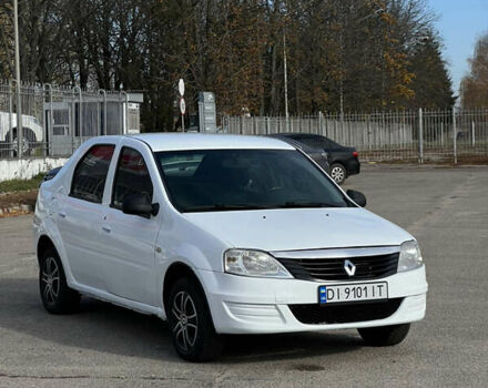 Белый Рено Логан, объемом двигателя 1.39 л и пробегом 317 тыс. км за 3300 $, фото 2 на Automoto.ua