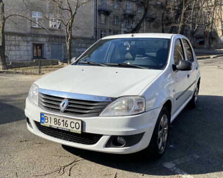 Білий Рено Логан, об'ємом двигуна 1.4 л та пробігом 184 тис. км за 5500 $, фото 1 на Automoto.ua