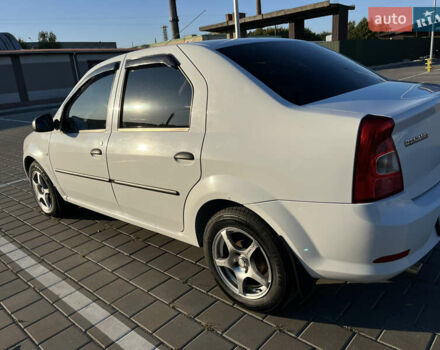Білий Рено Логан, об'ємом двигуна 1.39 л та пробігом 178 тис. км за 4600 $, фото 4 на Automoto.ua