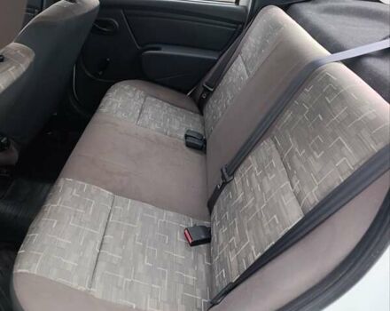 Белый Рено Логан, объемом двигателя 1.39 л и пробегом 146 тыс. км за 3250 $, фото 2 на Automoto.ua