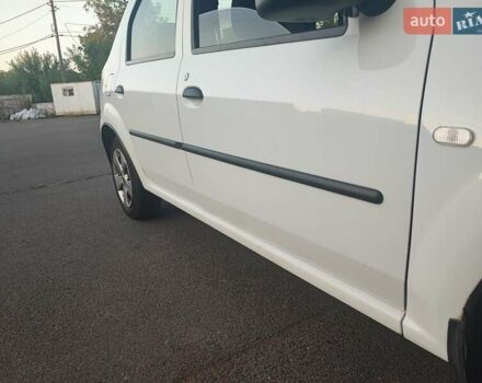 Белый Рено Логан, объемом двигателя 1.46 л и пробегом 196 тыс. км за 5500 $, фото 15 на Automoto.ua