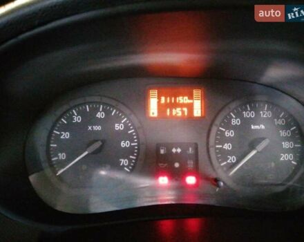 Білий Рено Логан, об'ємом двигуна 1.39 л та пробігом 320 тис. км за 3000 $, фото 6 на Automoto.ua