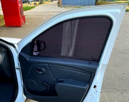 Білий Рено Логан, об'ємом двигуна 1.4 л та пробігом 78 тис. км за 4500 $, фото 8 на Automoto.ua