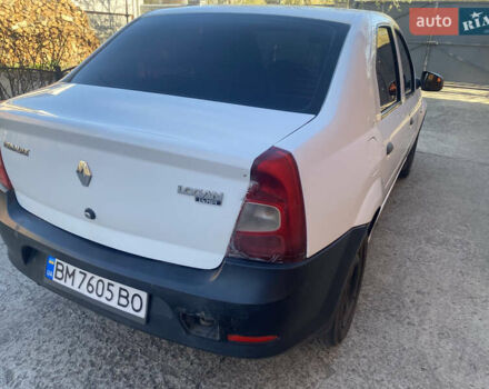 Белый Рено Логан, объемом двигателя 1.4 л и пробегом 262 тыс. км за 3500 $, фото 2 на Automoto.ua