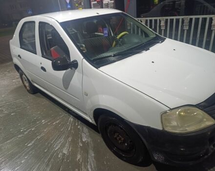 Білий Рено Логан, об'ємом двигуна 1.4 л та пробігом 243 тис. км за 3000 $, фото 7 на Automoto.ua