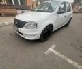 Белый Рено Логан, объемом двигателя 1.4 л и пробегом 467 тыс. км за 2400 $, фото 1 на Automoto.ua